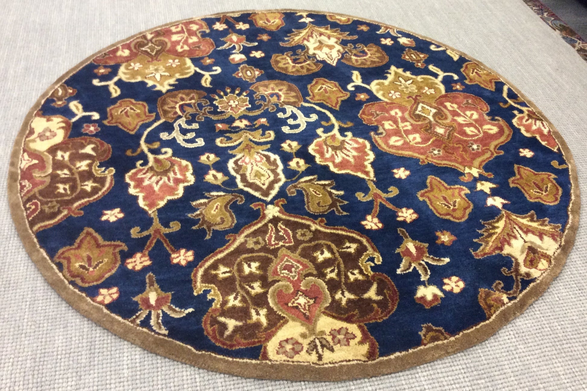 Hand Tufted Wool Royal Blue Round Rug (5'6"Rd)