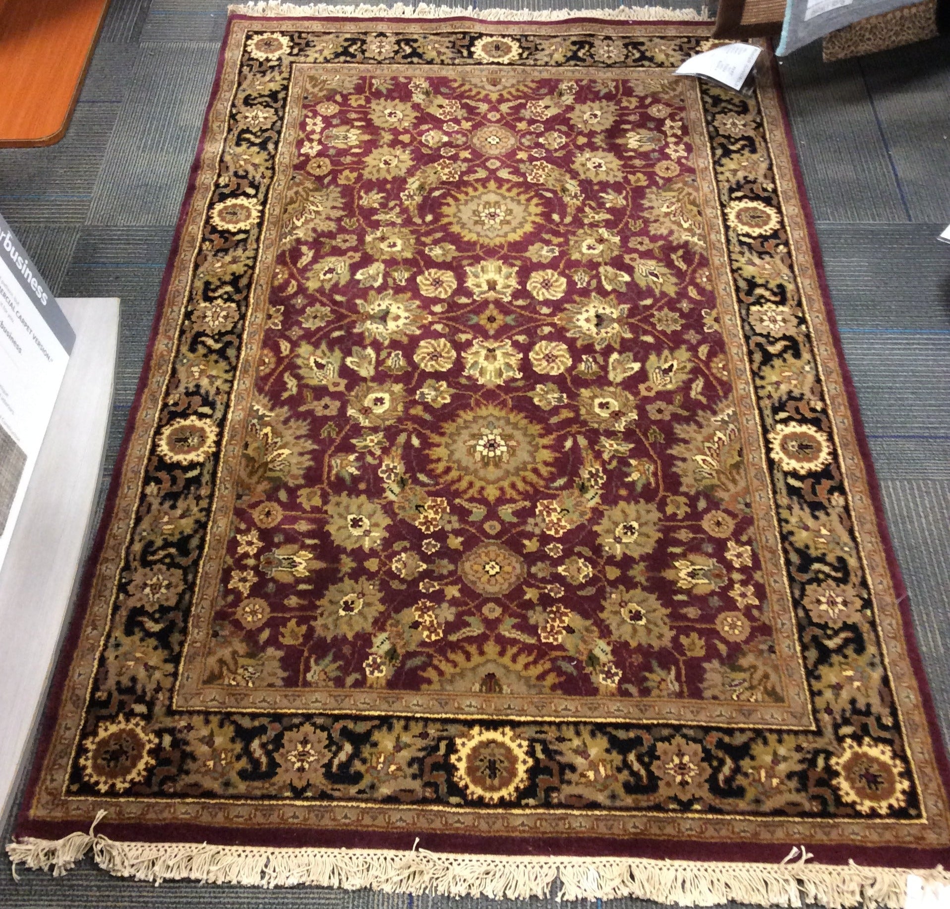 Hand-Knotted Wool Burgundy/Black Tabriz Rug (4'x6')