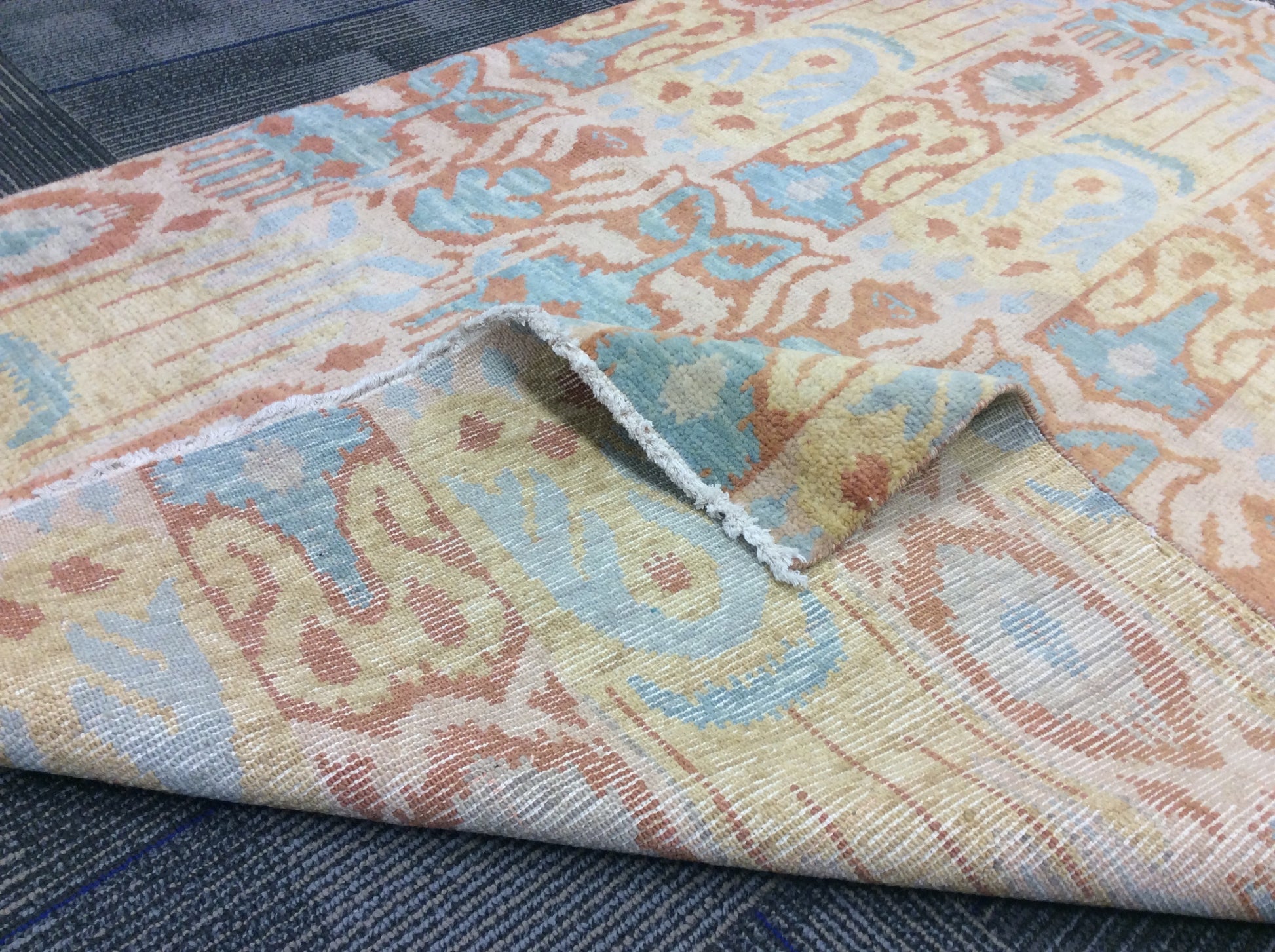 Hand-Knotted Wool Rust/Blue Ikat Rug (4'x6')