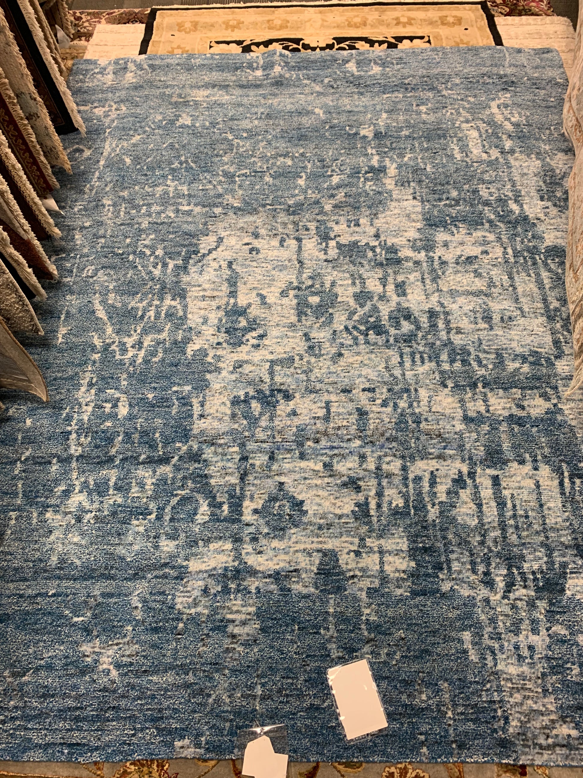 Hand-Knotted Nourison Silk Shadows Silk/Wool Blue Rug (7'9"x9'9")