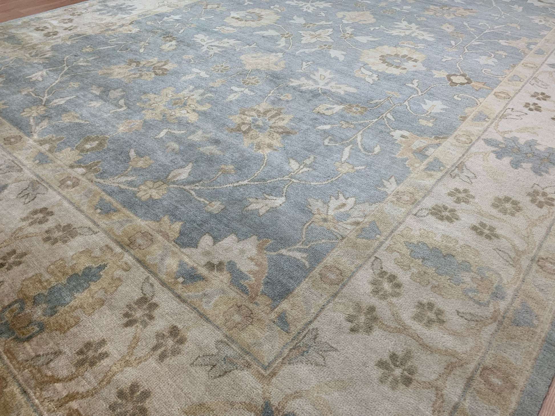 Hand-Knotted Wool Spa Blue Oushak Rug (10'2"x14)