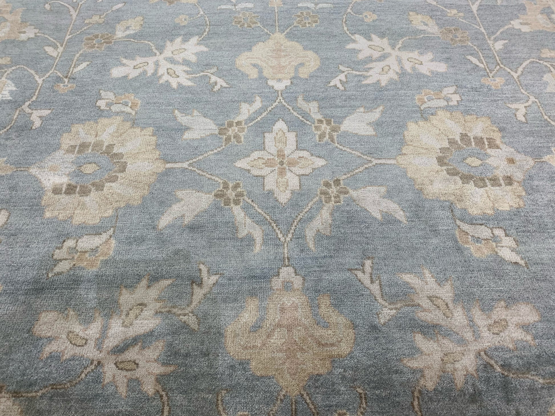 Hand-Knotted Wool Spa Blue Oushak Rug (10'2"x14)