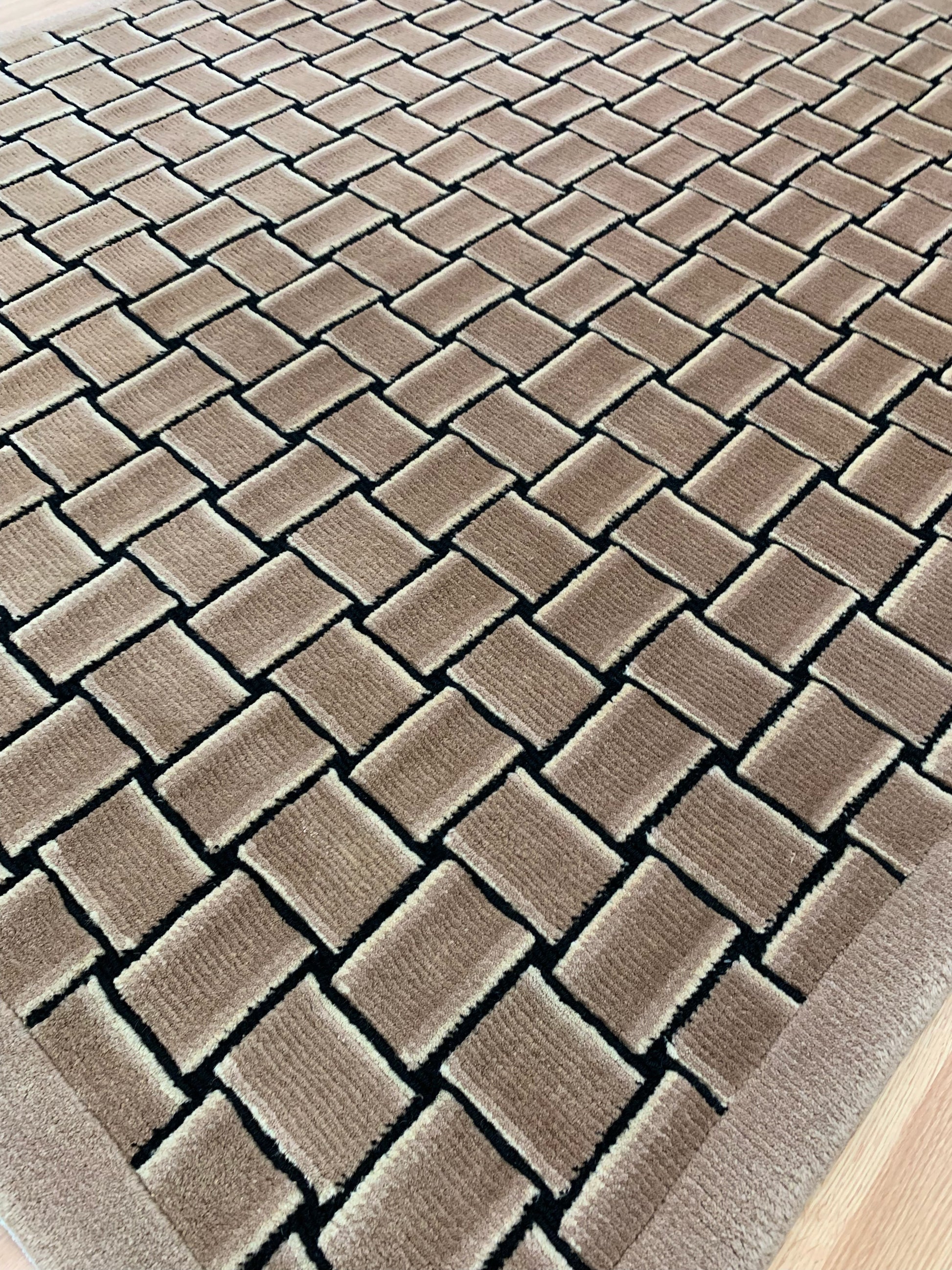 Hand-Knotted Wool Taupe Basket Weave Rug (6'x9')