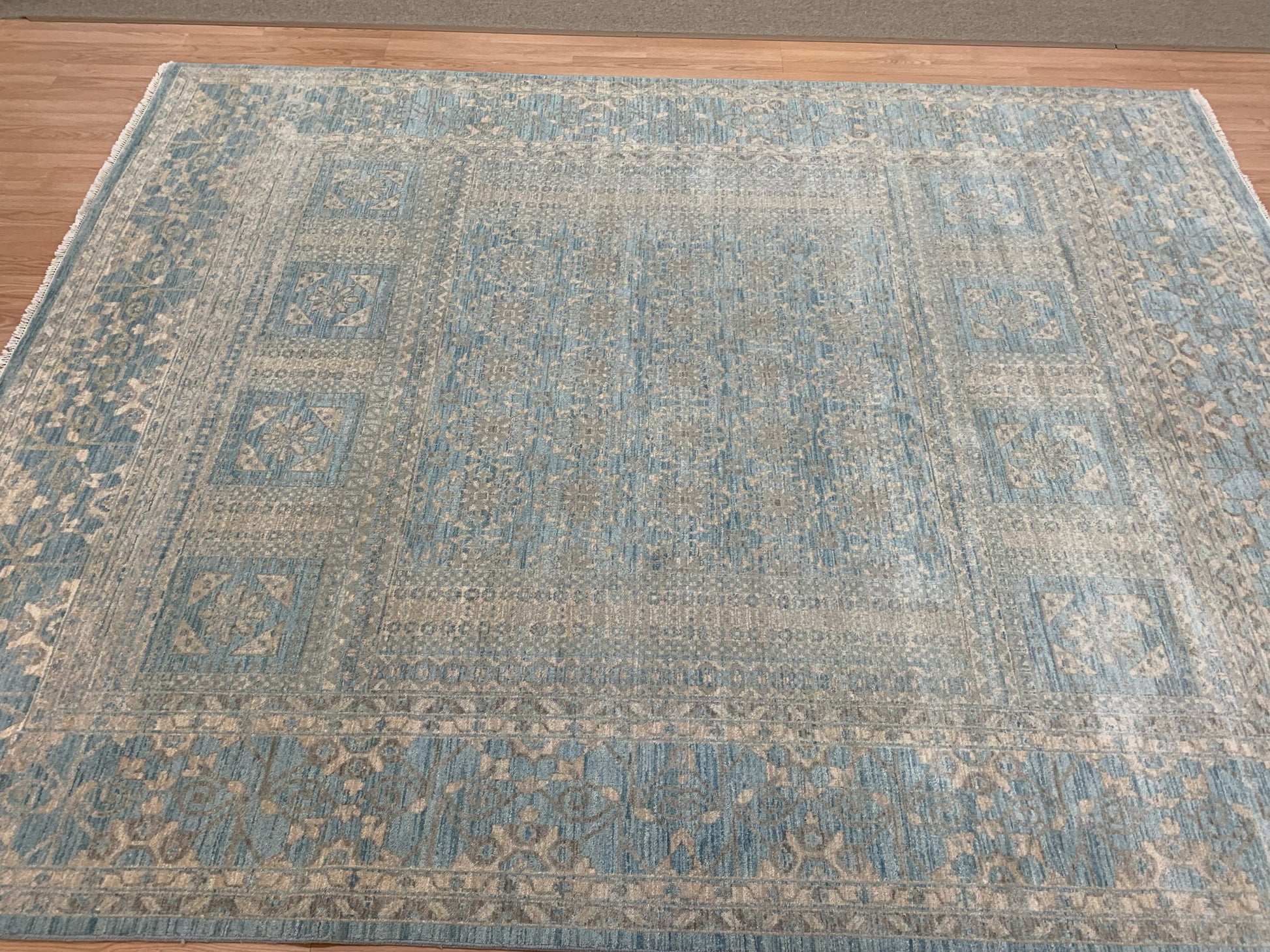 Hand-Knotted Wool Nourison Mamluk Rug (8'2"x10'5")