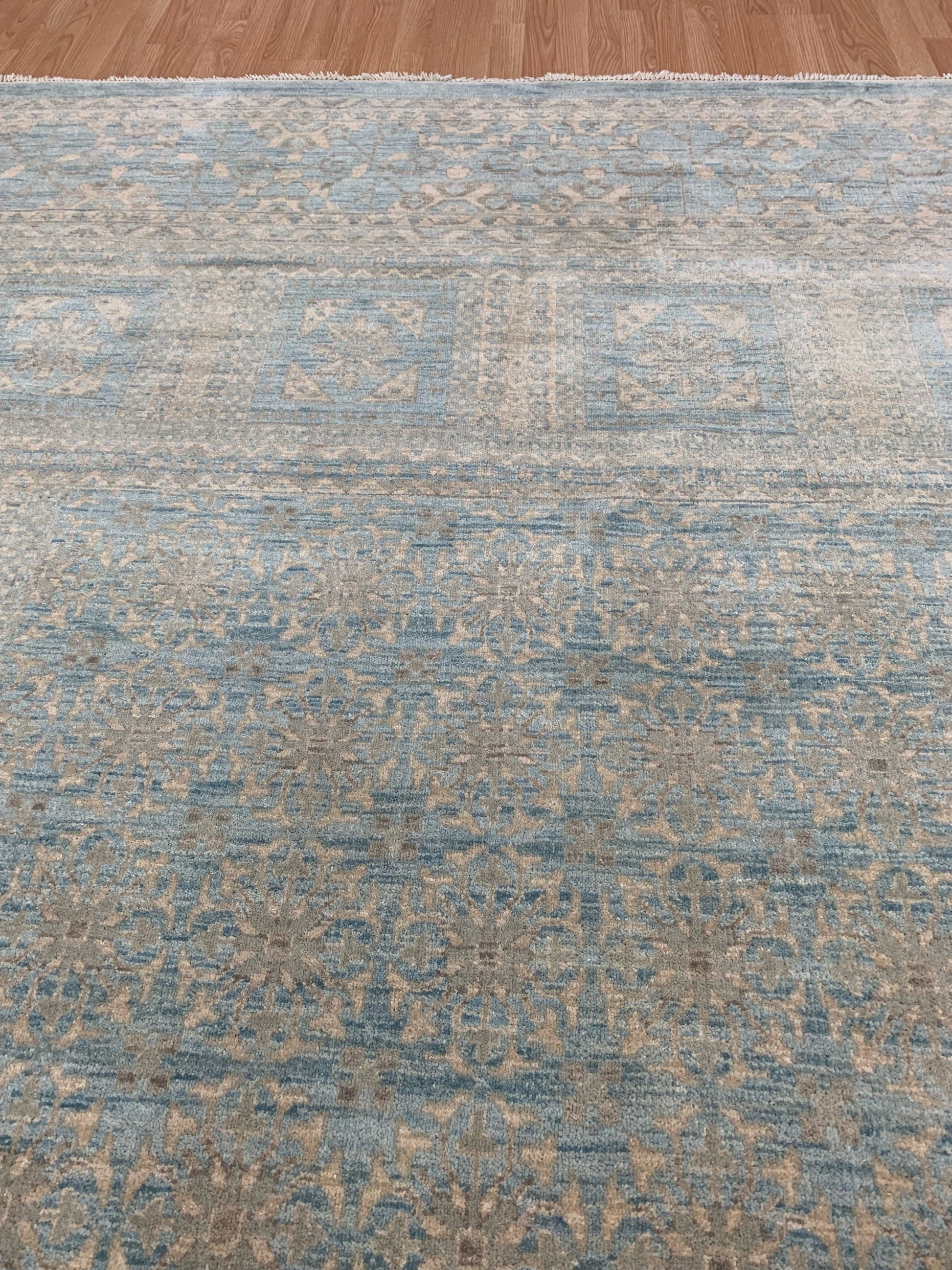 Hand-Knotted Wool Nourison Mamluk Rug (8'2"x10'5")