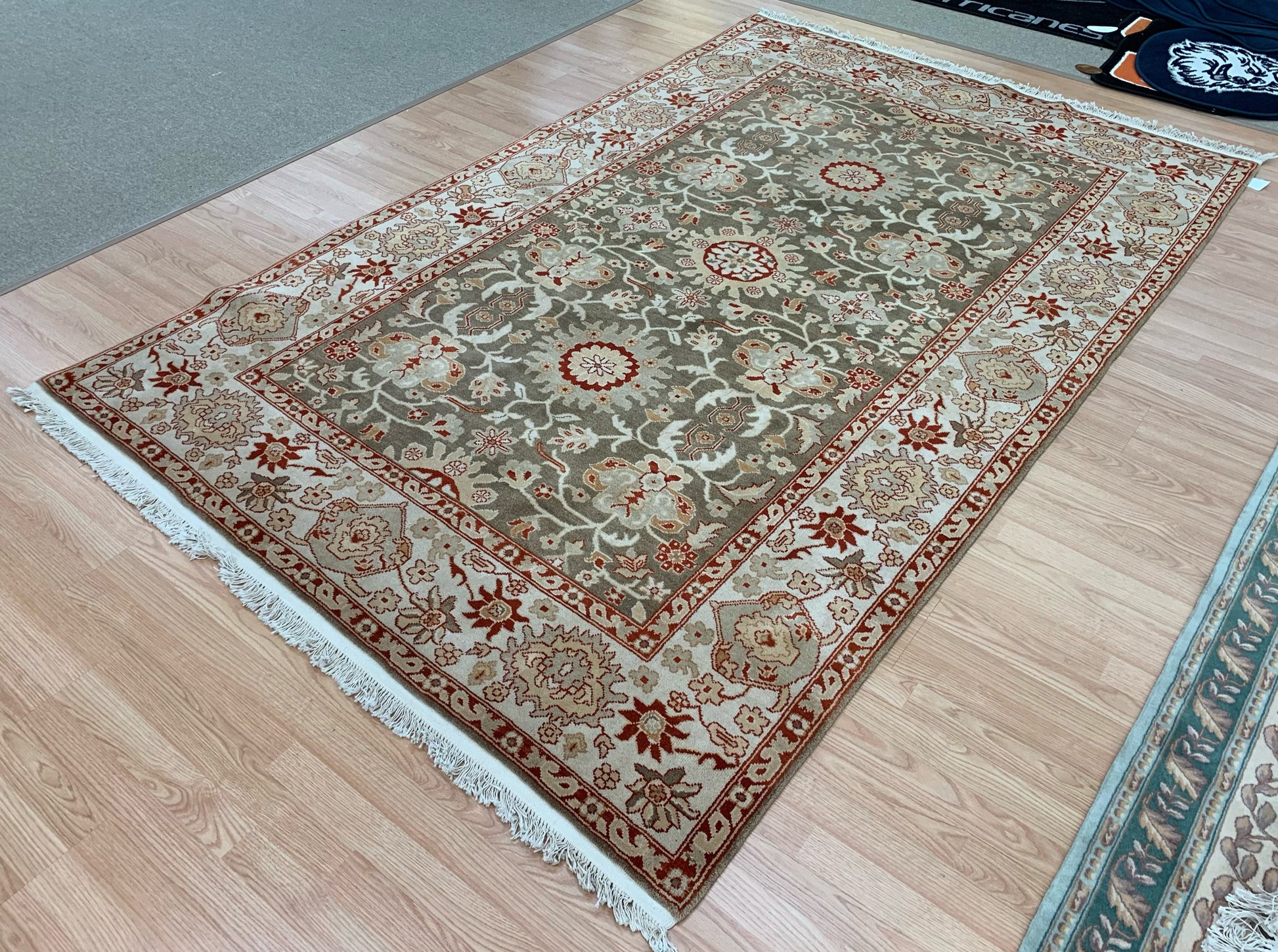 Vintage Hand-Knotted Wool Green Kashmir Rug (6'x9')