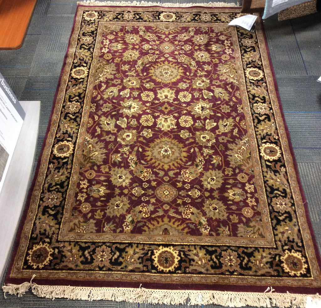 Hand-Knotted Wool Burgundy/Black Tabriz Rug (4'x6')