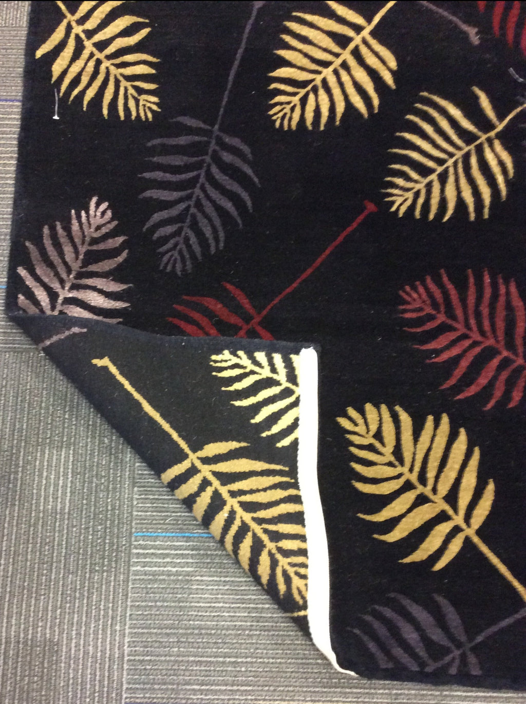 Hand-Knotted Wool and Silk Tufenkian Black Fronds Rug (3'x5')