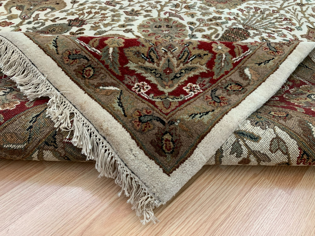 Hand-Knotted Wool Ivory/Red Agra Zeli-Sultan Rug (8'11"x12'3")