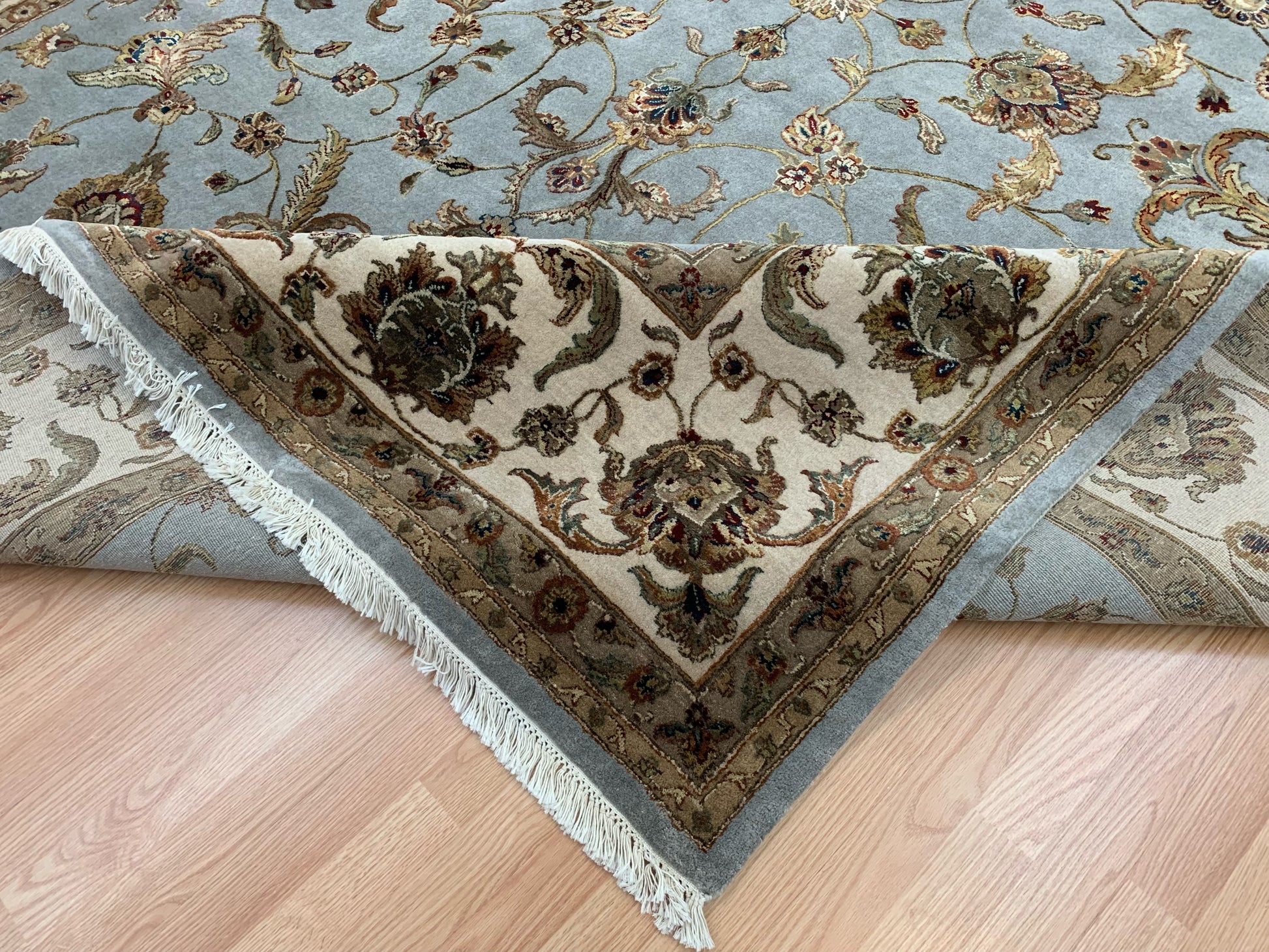 Hand-Knotted Silk and Wool Aqua/Beige Rug (9'1"x11'11")