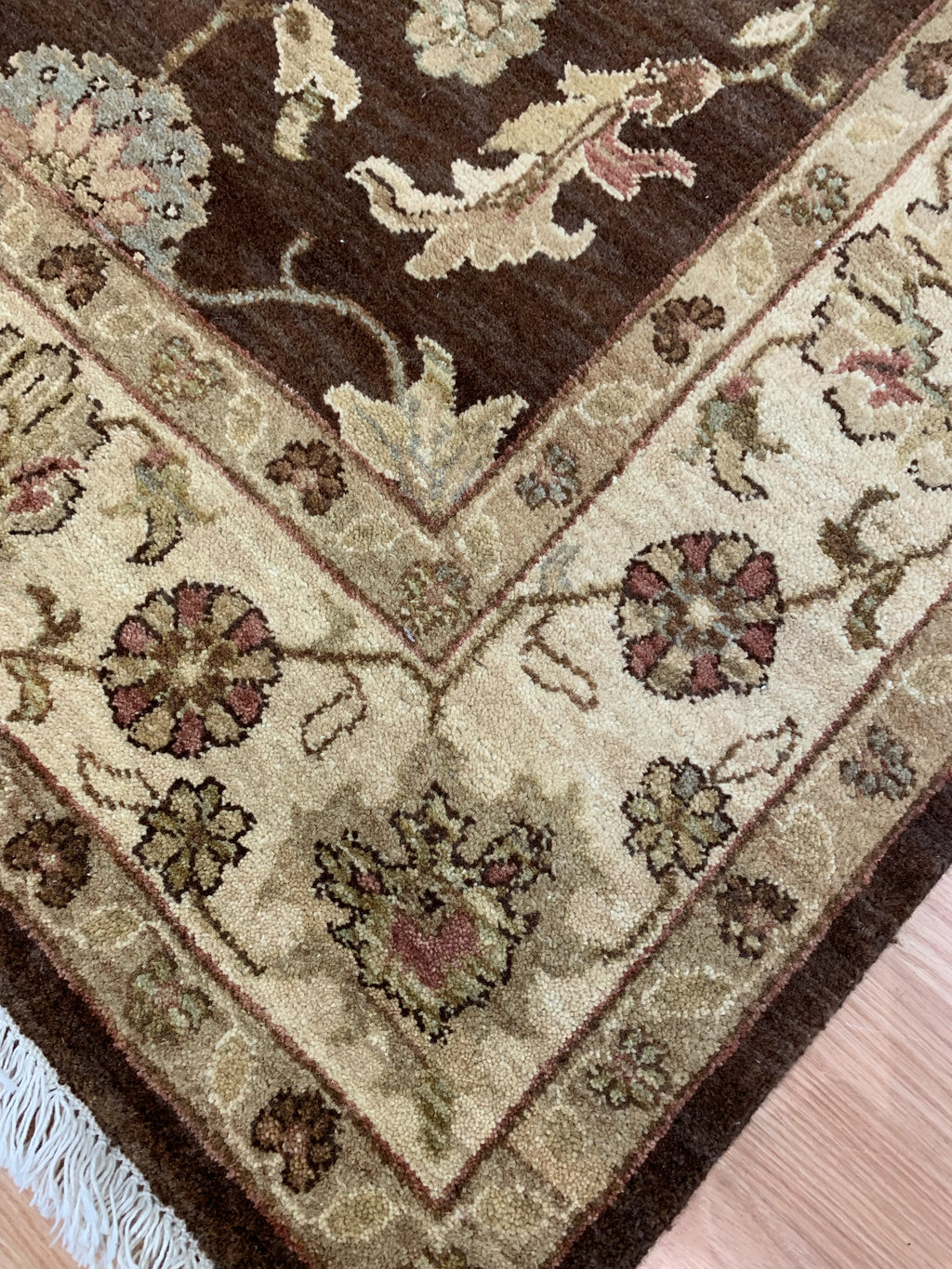 Hand-Knotted Wool Chocolate/Cream Kashan Rug (6'x9')
