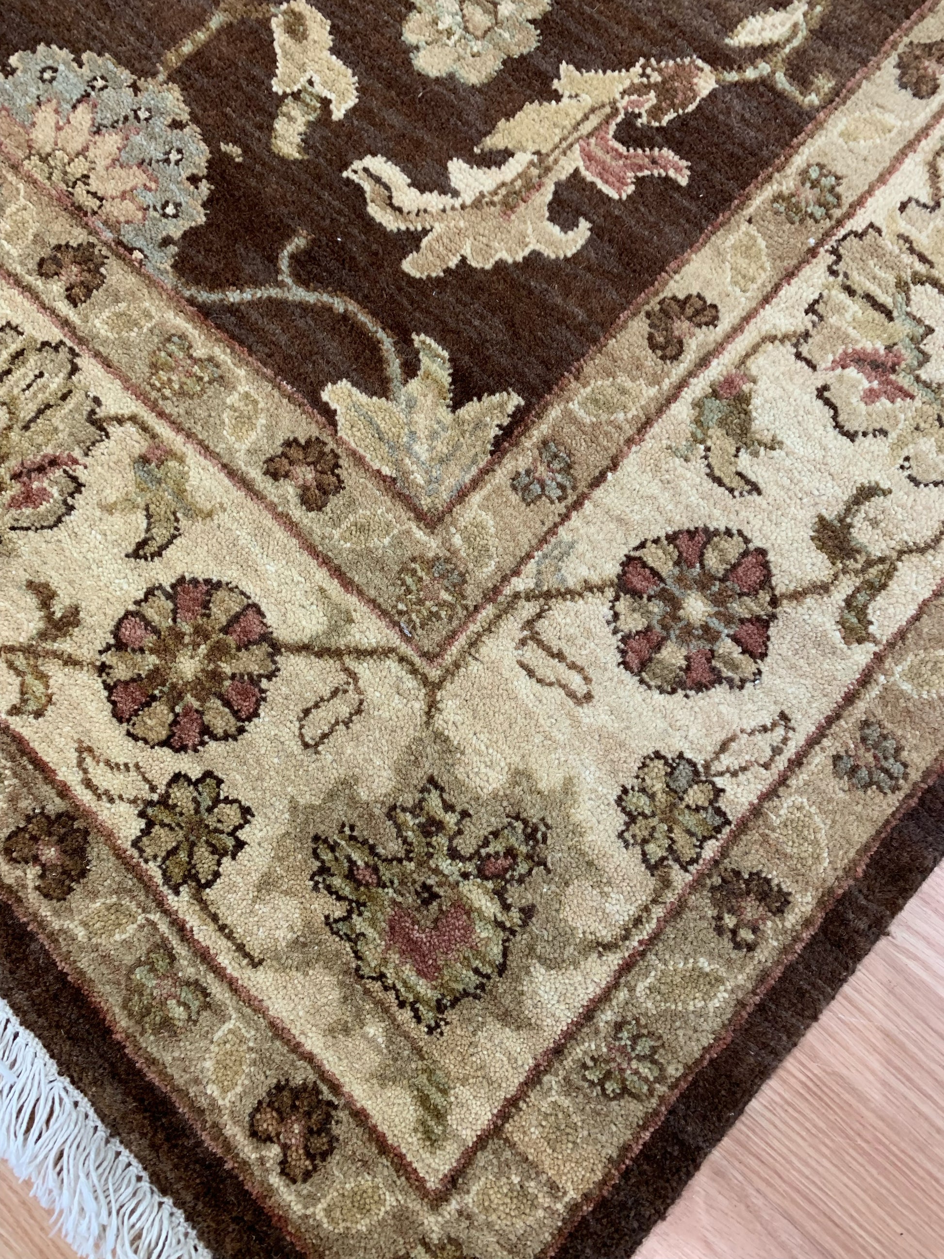 Hand-Knotted Wool Chocolate/Cream Kashan Rug (6'x9')