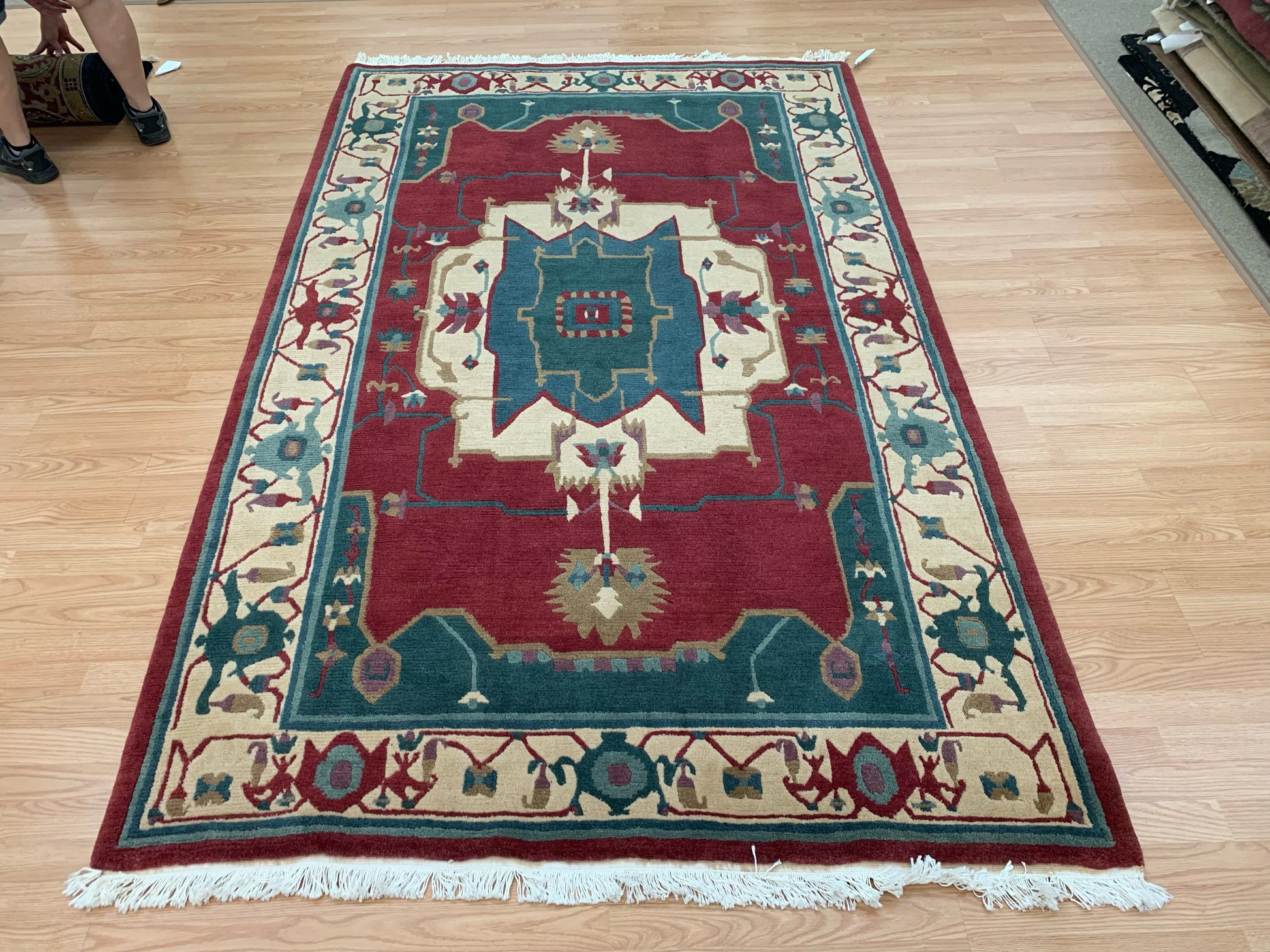 Hand-Knotted Wool Tufenkian Red/Ivory Serapi Rug (6'x9')