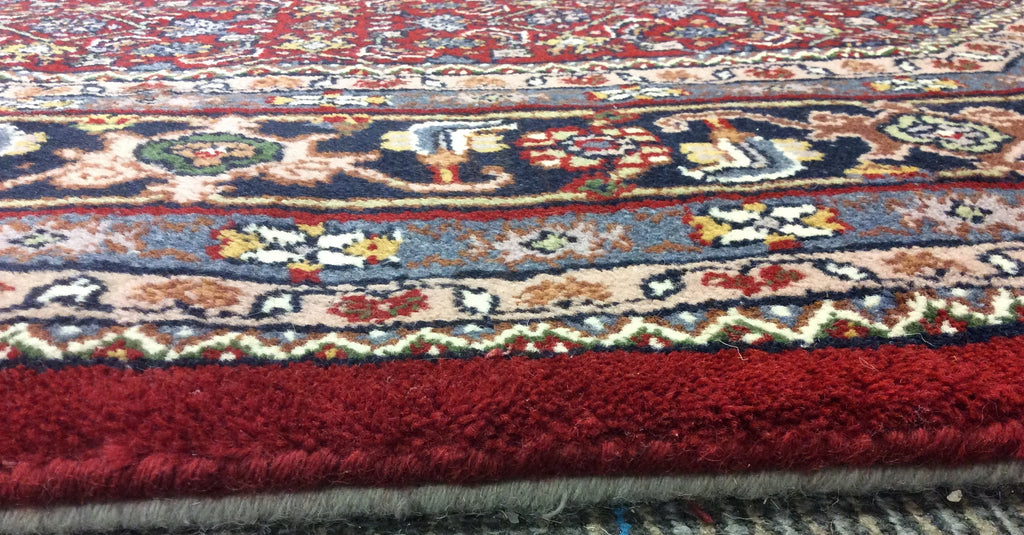 Vintage Hand-Knotted Wool Red Indo Bidjar Octagon Rug (8'Oct)