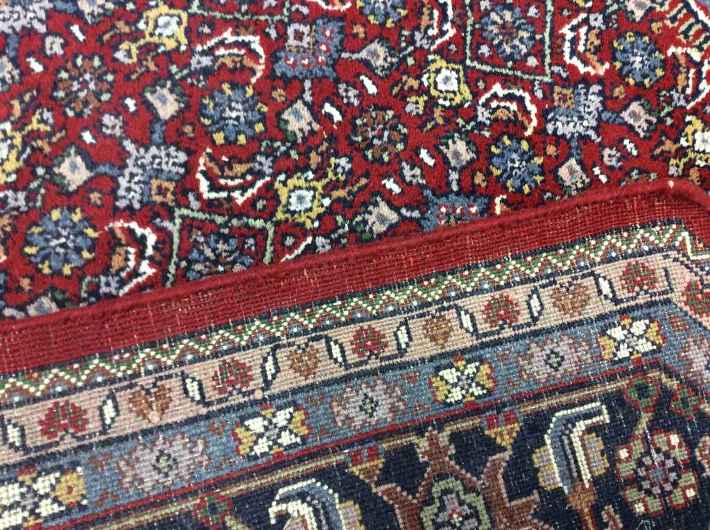 Vintage Hand-Knotted Wool Red Indo Bidjar Octagon Rug (8'Oct)