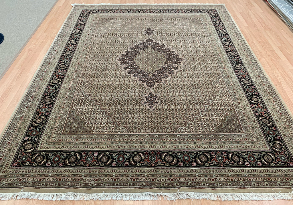 Hand-Knotted Wool and Silk Tabriz Mahi Beige/Black Rug (8'3"x10'2")