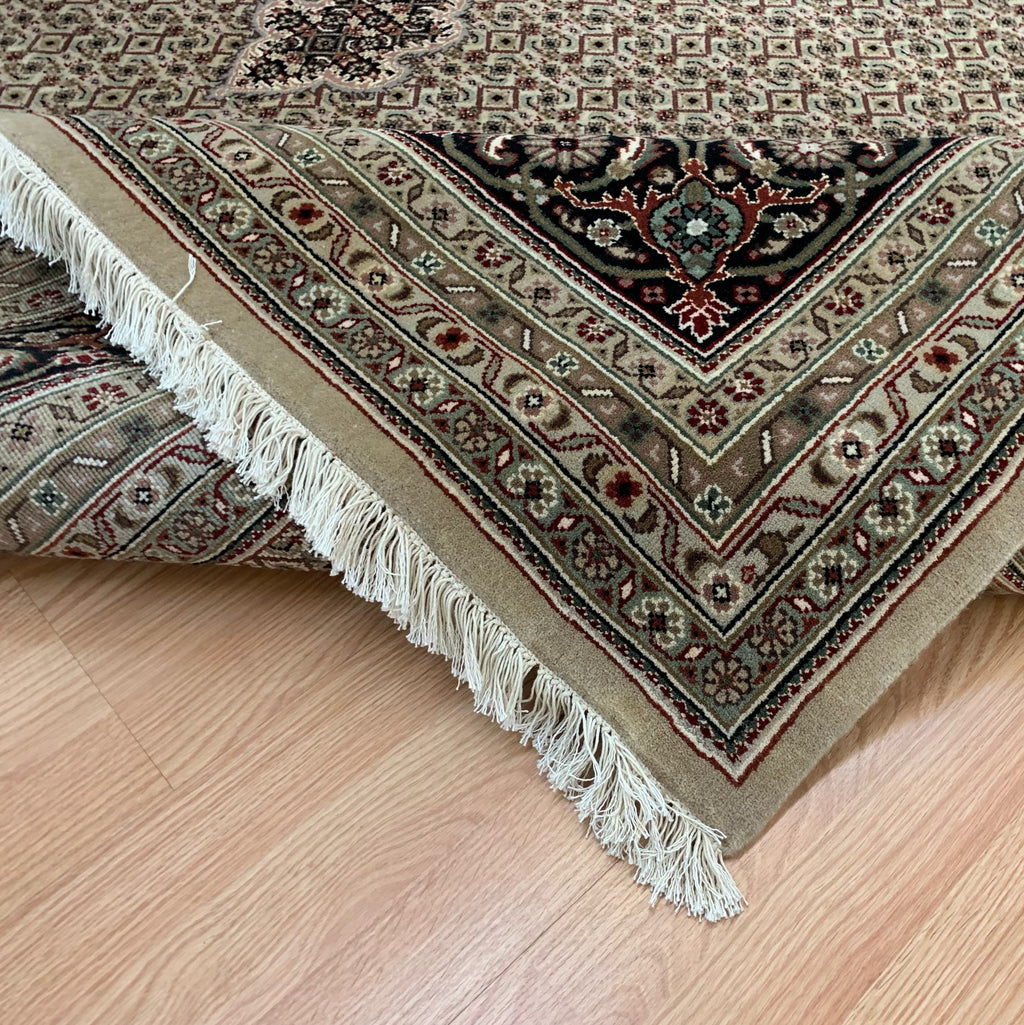 Hand-Knotted Wool and Silk Tabriz Mahi Beige/Black Rug (8'3"x10'2")