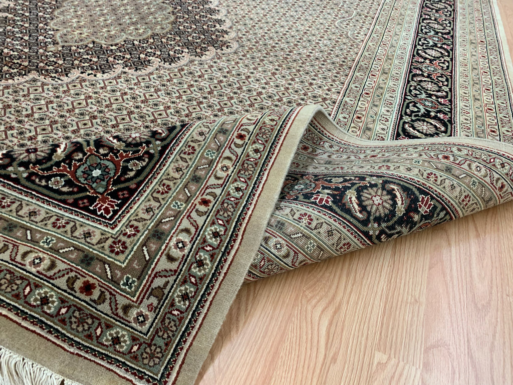 Hand-Knotted Wool and Silk Tabriz Mahi Beige/Black Rug (8'3"x10'2")