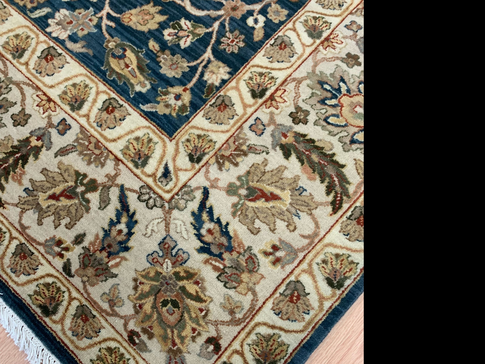 Hand-Knotted Wool Emerald Blue/Ivory Rug (7'11"x9'9")