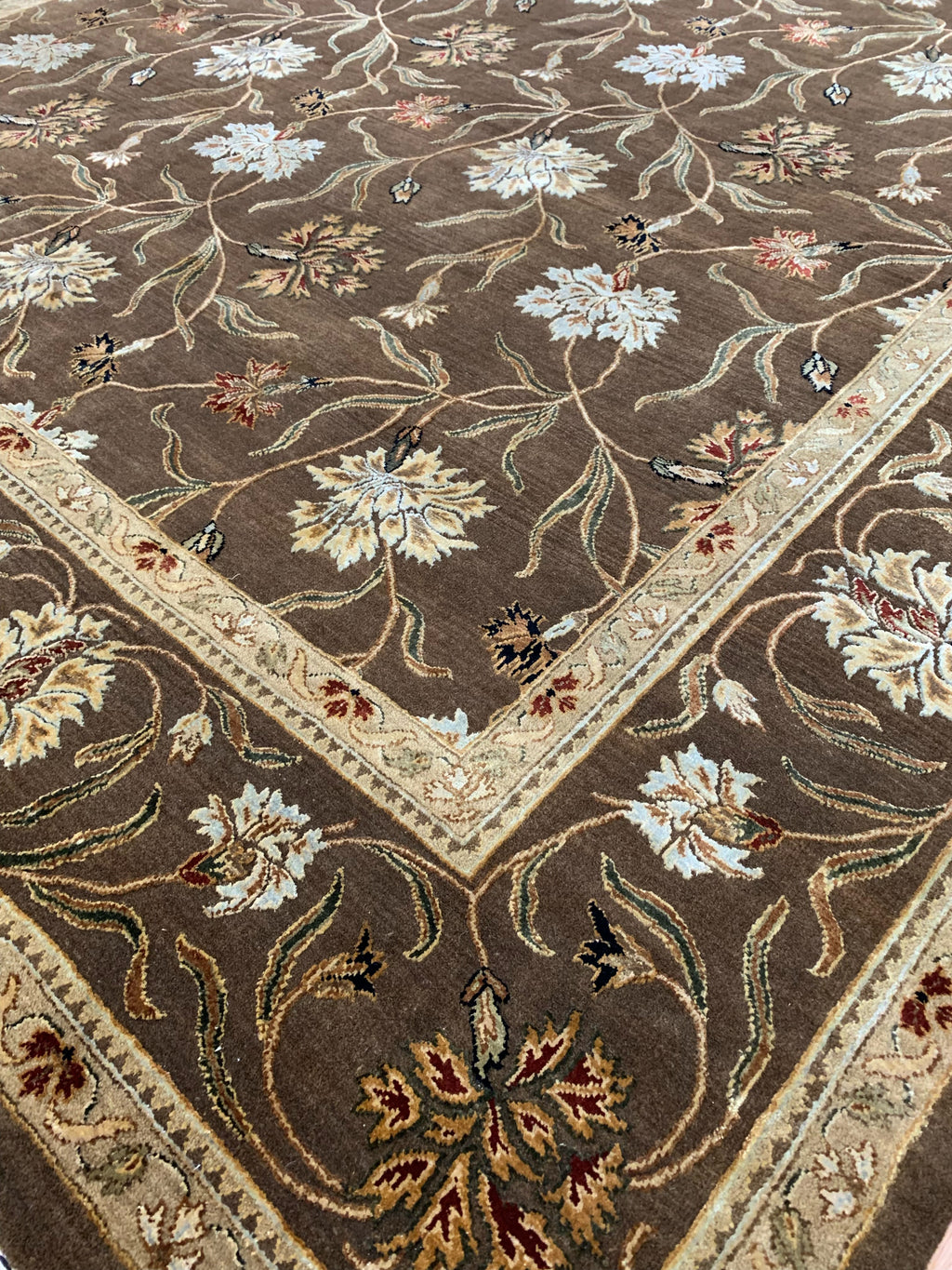 Chocolat Rug Hand-Knotted Silk and Wool Chocolate Brown Rug (8'x10') – rugsoftheworld