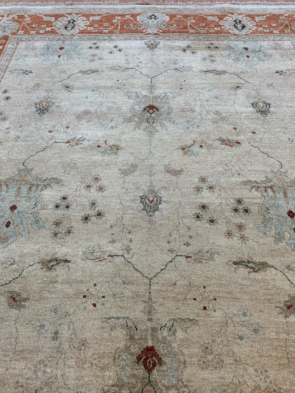 Hand-Knotted Wool Kaleen Royal Signature Ivory Tangerine Rug (8'x10')