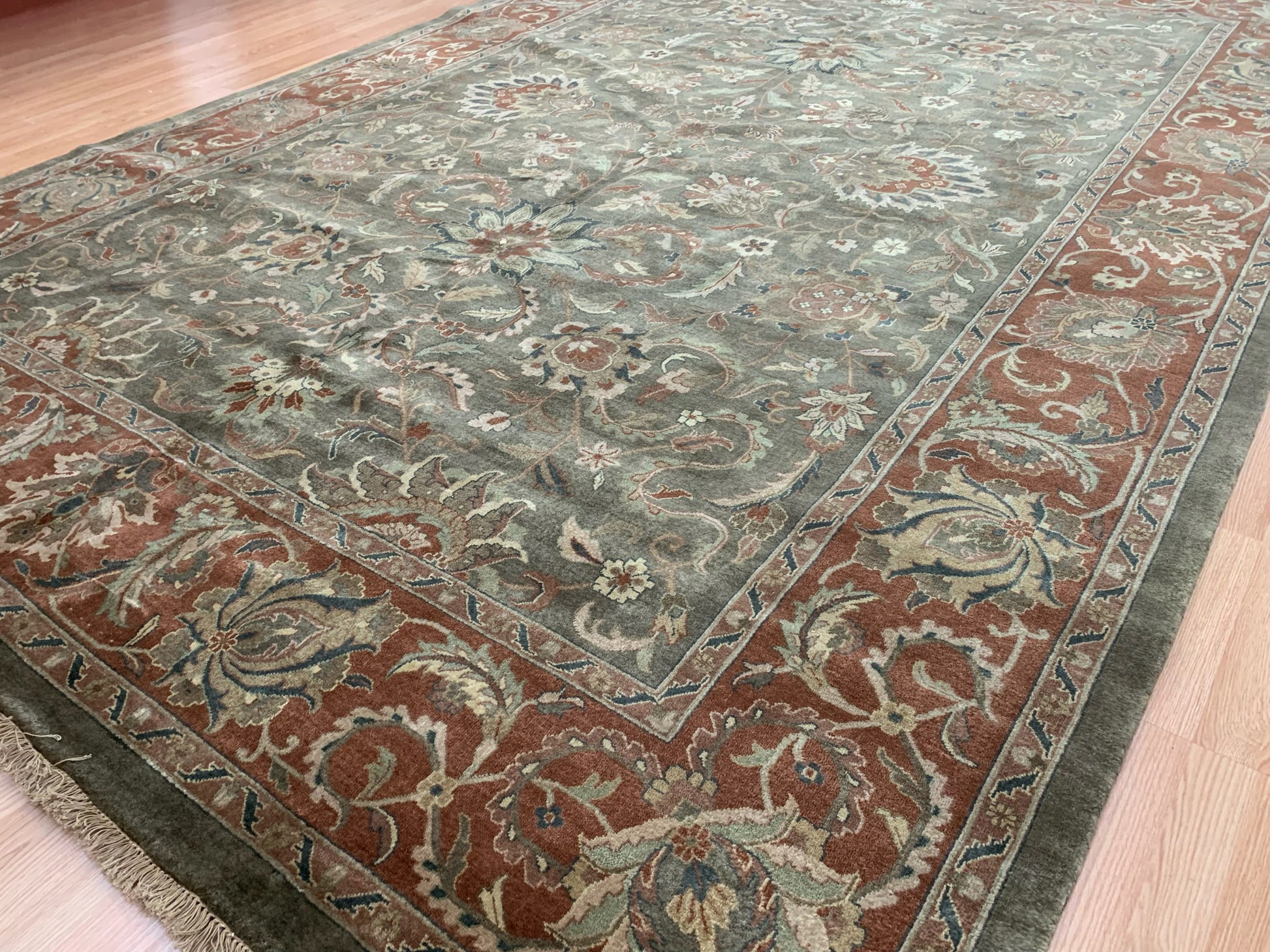 Hand-Knotted Wool Green/Rust Kashan Rug (9'8"x13'6")