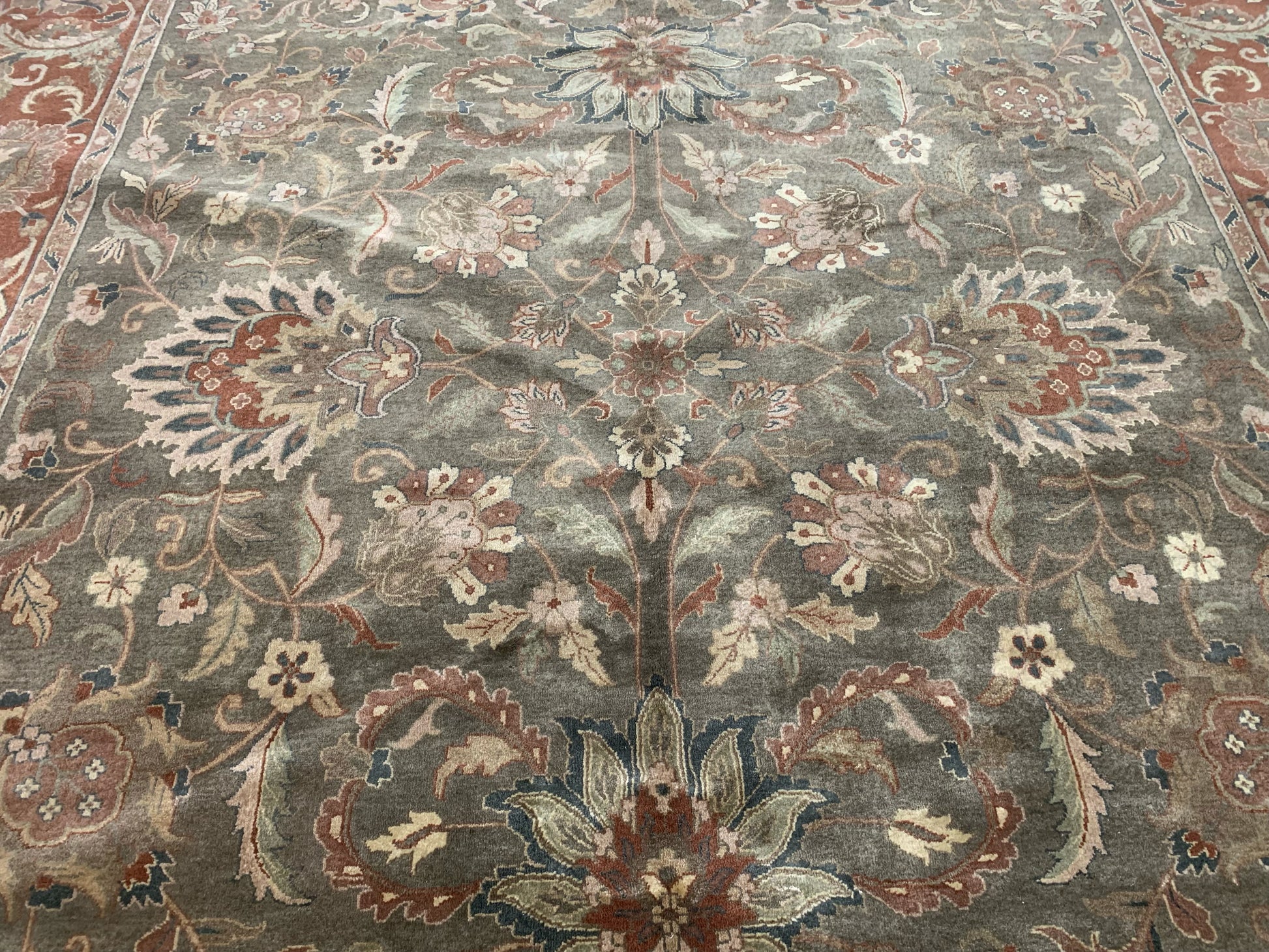 Hand-Knotted Wool Green/Rust Kashan Rug (9'8"x13'6")
