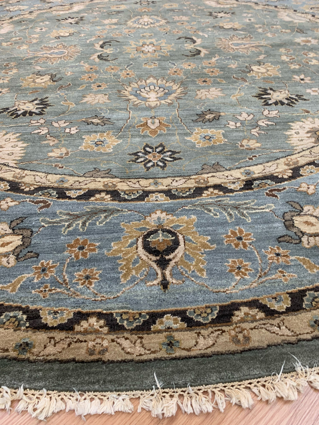 Hand-Knotted Wool Aqua Agra Round Rug (9'10"Rd)