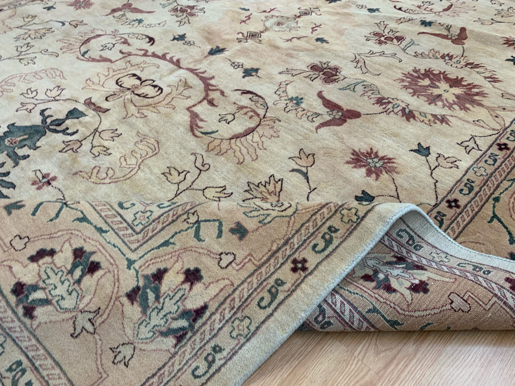 Vintage Hand-Knotted Wool Cream/Gold Serapi Pattern Rug (10'x14'1")