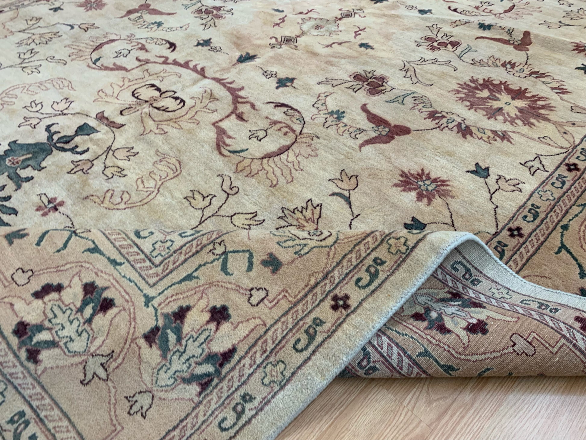 Vintage Hand-Knotted Wool Cream/Gold Serapi Pattern Rug (10'x14'1")