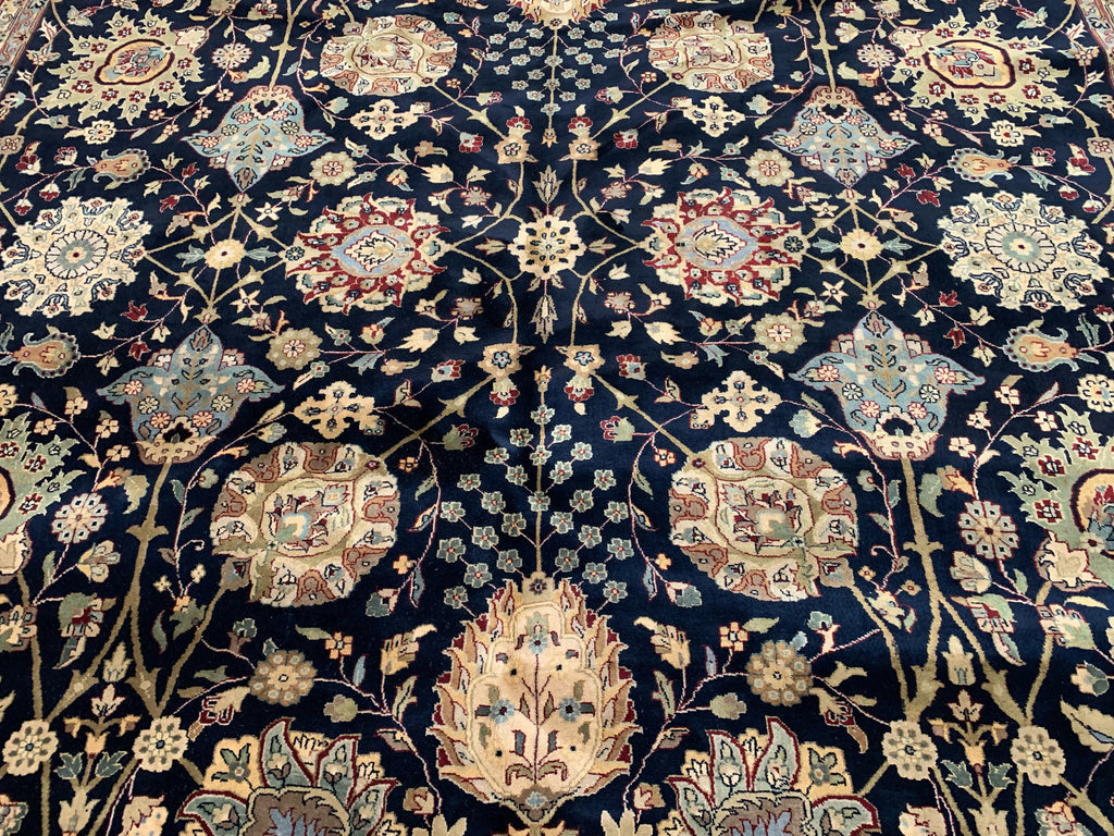 Hand-Knotted Wool Navy/Red Agra Rug (9'8"x13'9")