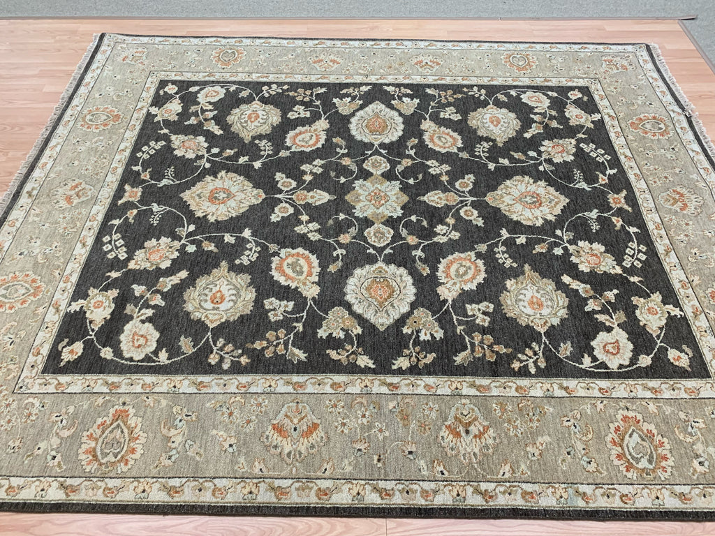 Hand-Knotted Wool Dark Grey Agra Rug (8'x10')