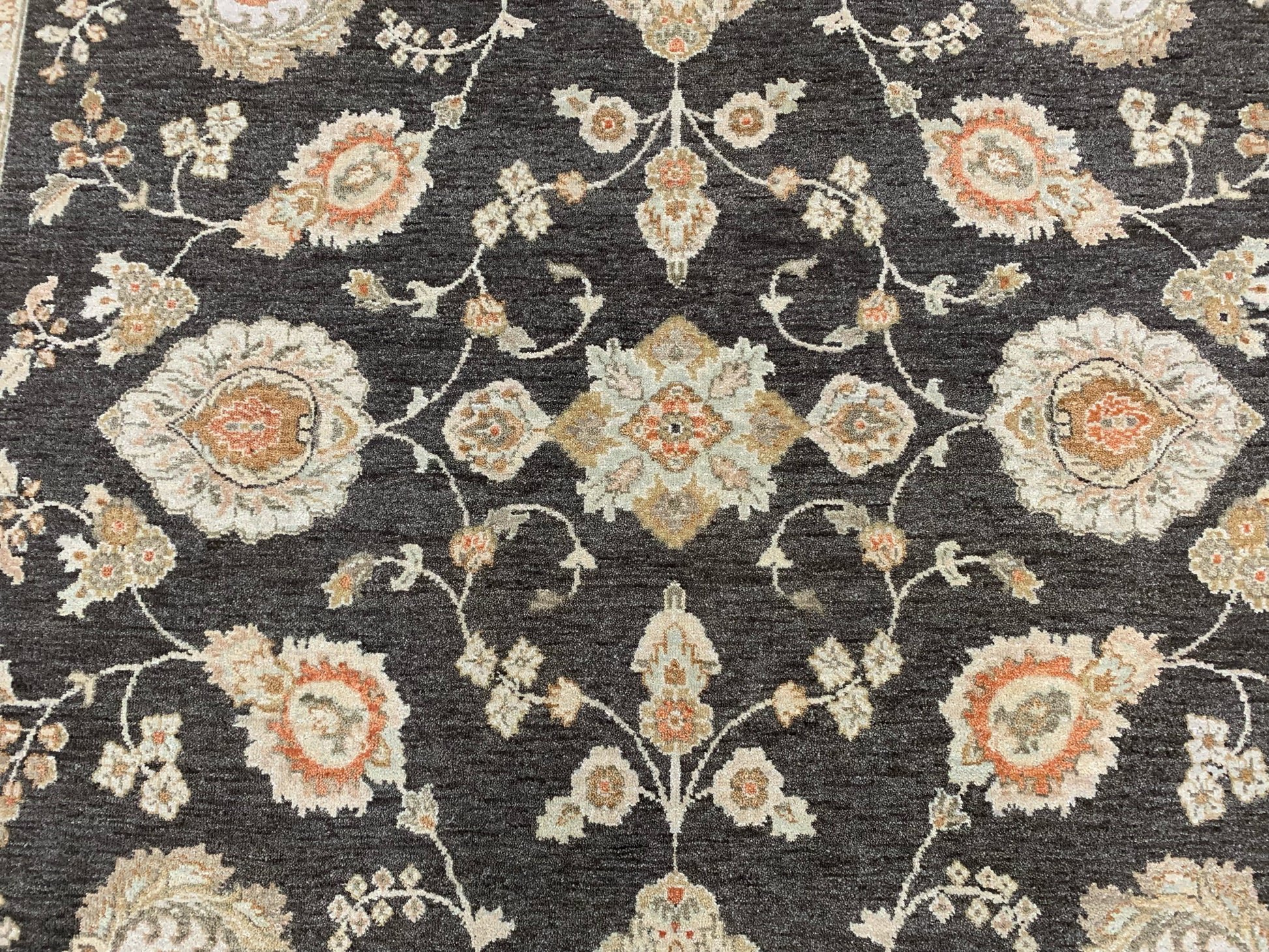 Hand-Knotted Wool Dark Grey Agra Rug (8'x10')
