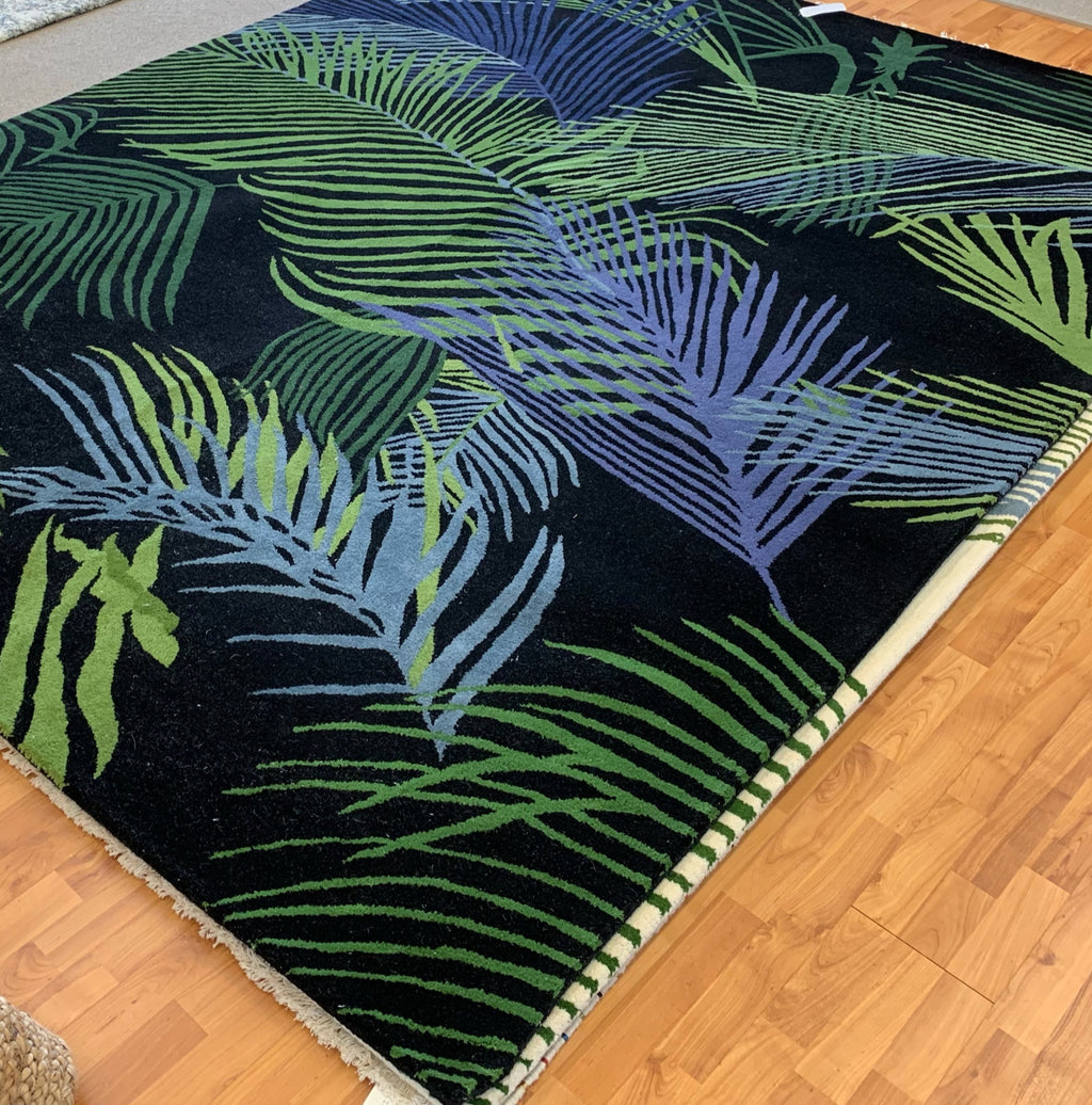 Hand Tufted Wool Black Tropical Fronds Rug (8'x10')
